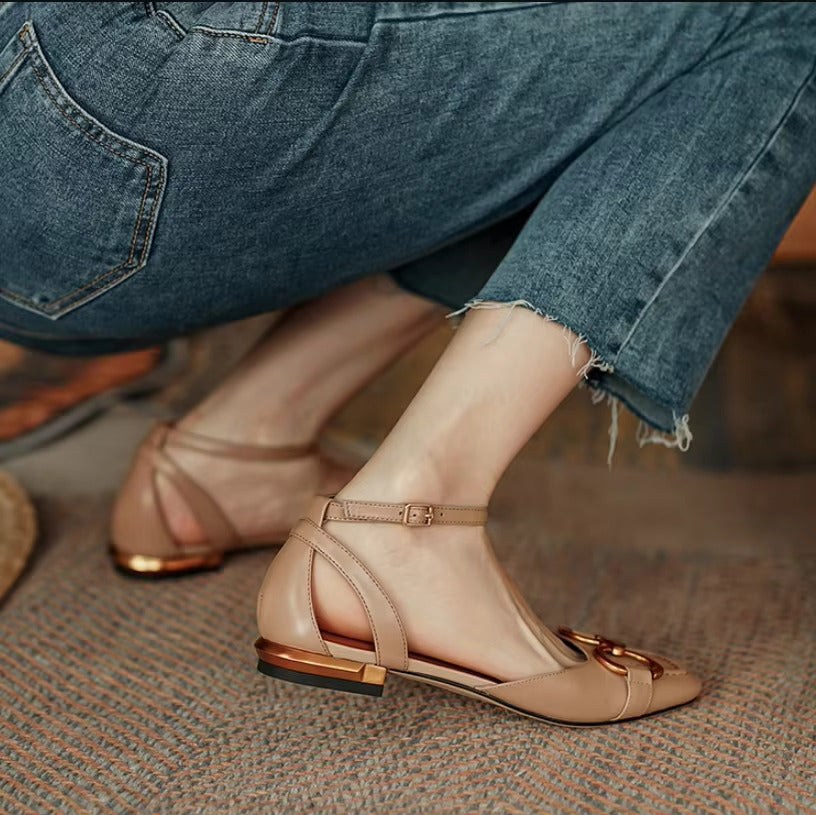 Valenza™| Mathilda Closed Buckle Sandals